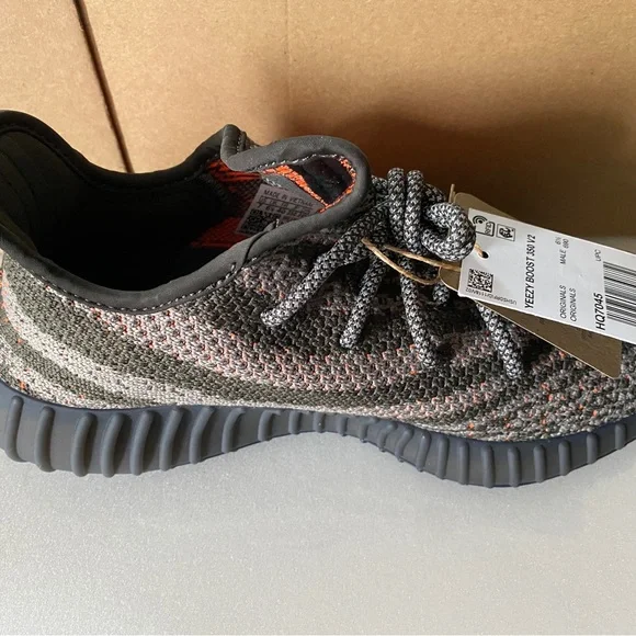 Yeezy Boost 350 V2 Carbon Beluga Reflective Size